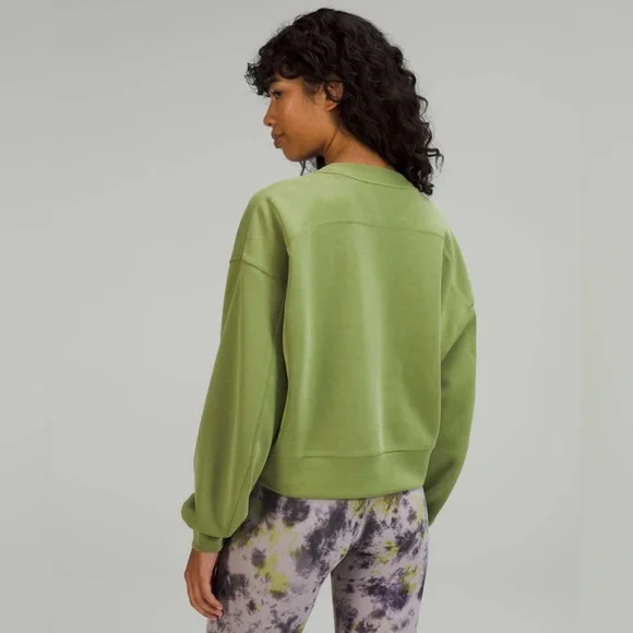Lululemon Perfectly Oversized Cropped Crew - Softstreme (Size 6) green foliage - Picture 3 of 8